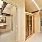Urbanflat 05 - Courtyard Apartment In Central Paris