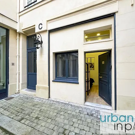 Urbanflat 05 - Courtyard In Parigi